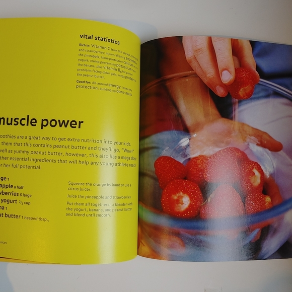 SuperJuice for Kids Healthy Recipie Book - Picture 3 of 3
